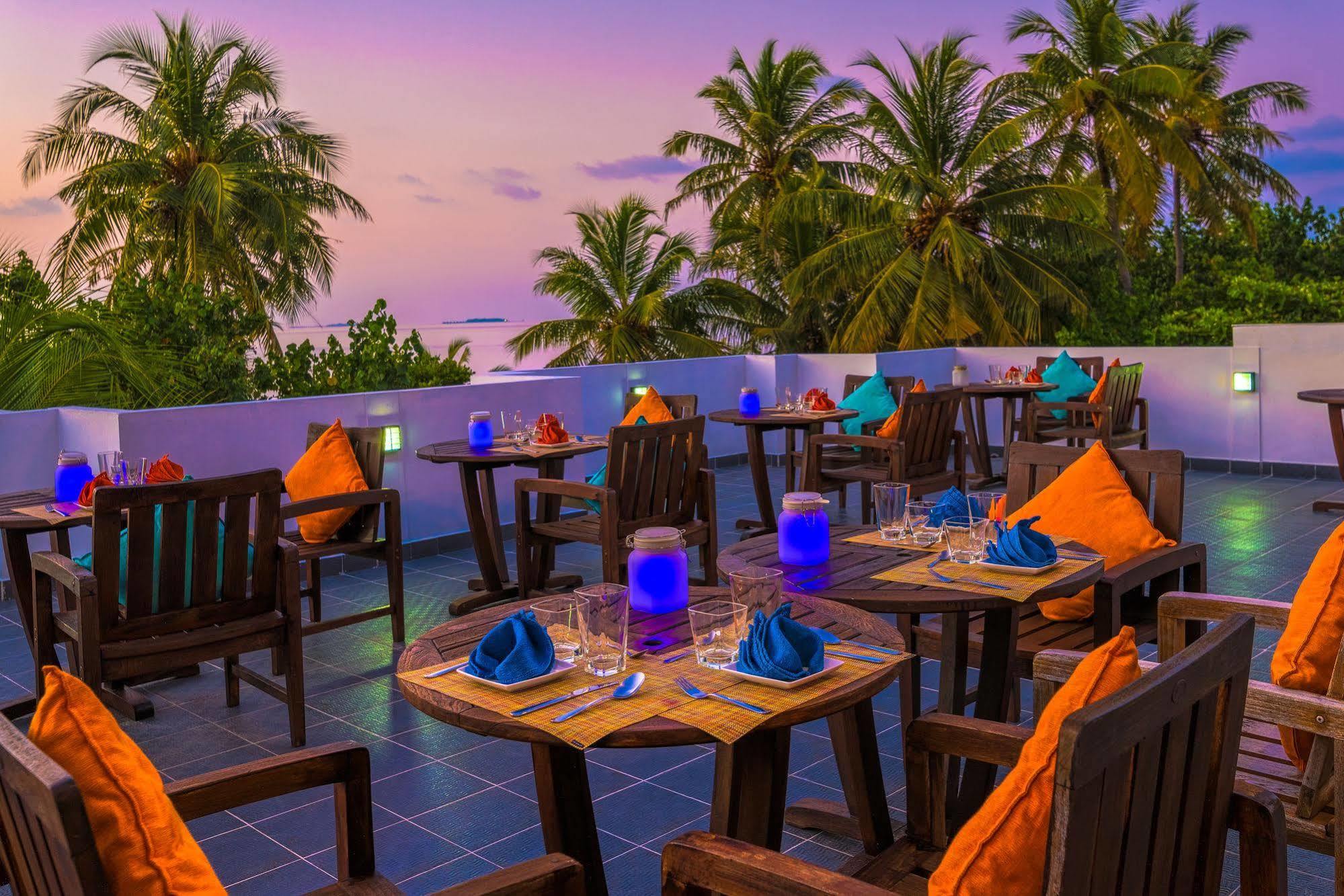 Boutique Beach All Inclusive Diving Hotel Dhigurah  Exterior photo